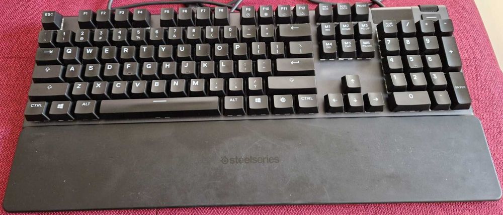 Tastatura mecanica SteelSeries Apex 5