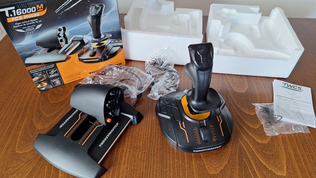 Thrustmaster T.1600M FCS Hotas Джойстик