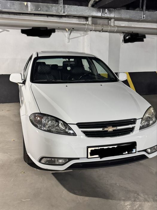 Срочно продаю свою машину.