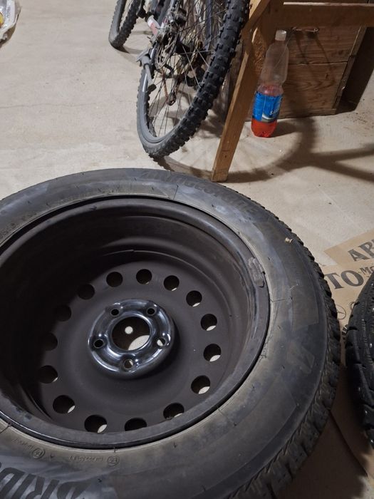 Зимные шины б/у.