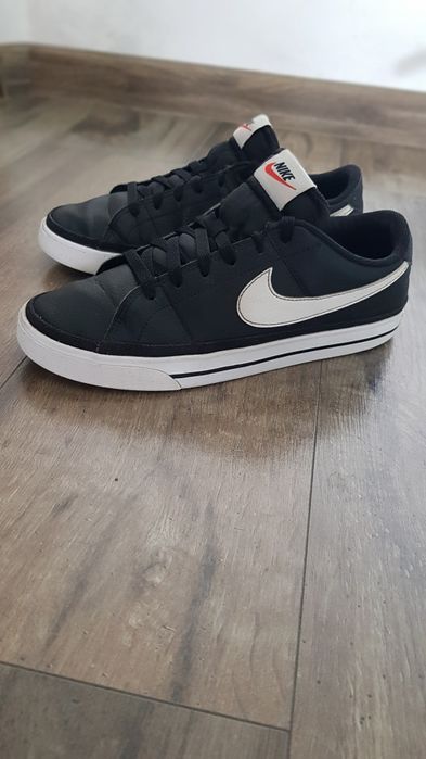 Маратонки NIKE, 41 номер