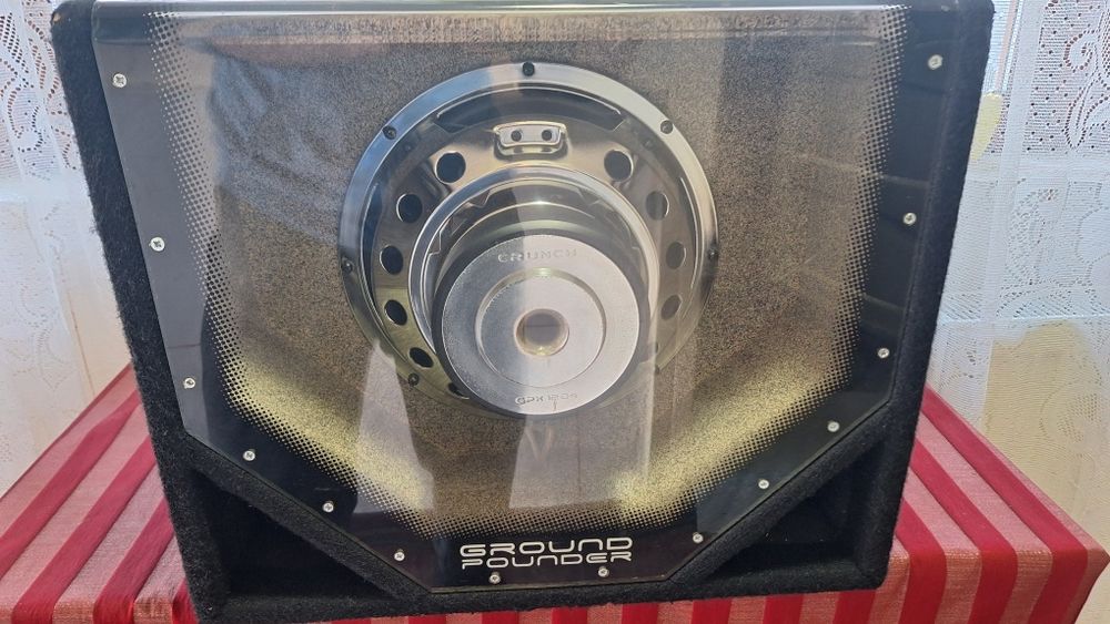 800 lei Amplificator + Subwoofer Crunch