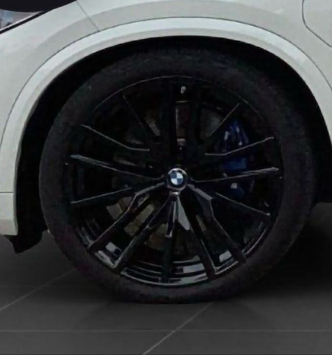 Гуми и джанти  22ц