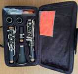 Vând clarinet SLade