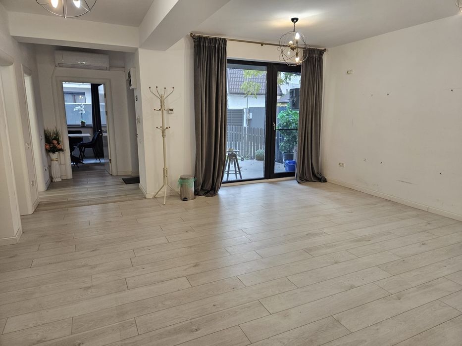 Inchiriez casa construita in 2024 + curte