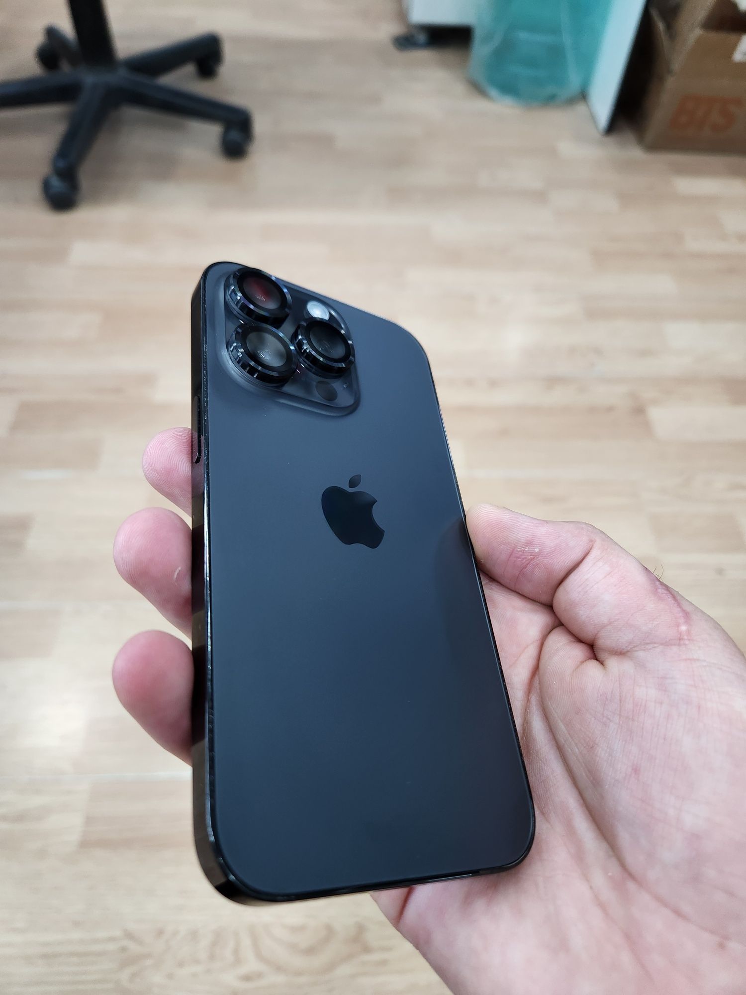 Iphone 14pro zur sastayanida