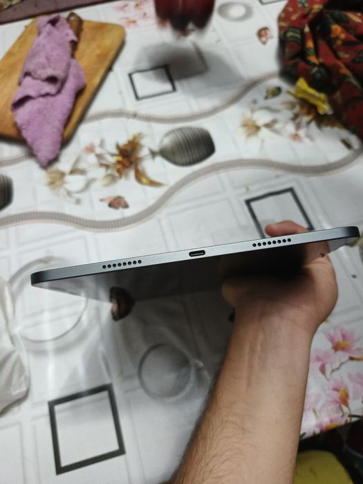 Ipad M1 Pro 3rd 256GB WIFI sotiladi