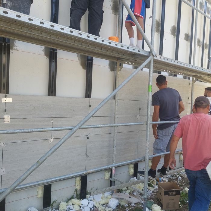 Placare ceramica pe fațadă ventilata-finisaj premiu