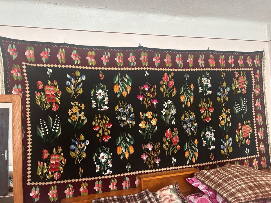 Covor tradițional Horezu – țesut manual, 100% lână naturală!