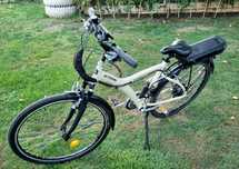 Bicicleta electrica full suspension btwin