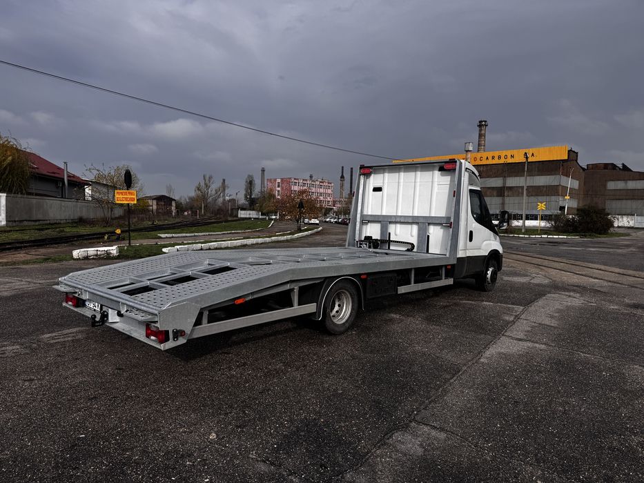 Iveco Daily 7.2 T C180 Platforma auto cabina dormit 2020