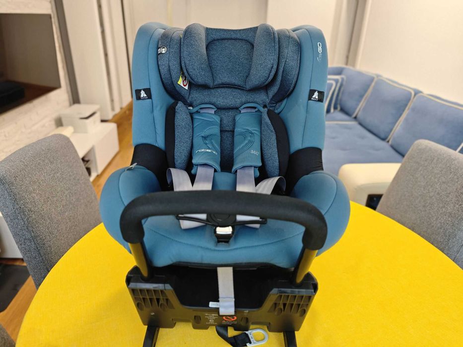 Столче за кола EASYGO ROTARIO 360 градуса-синьо