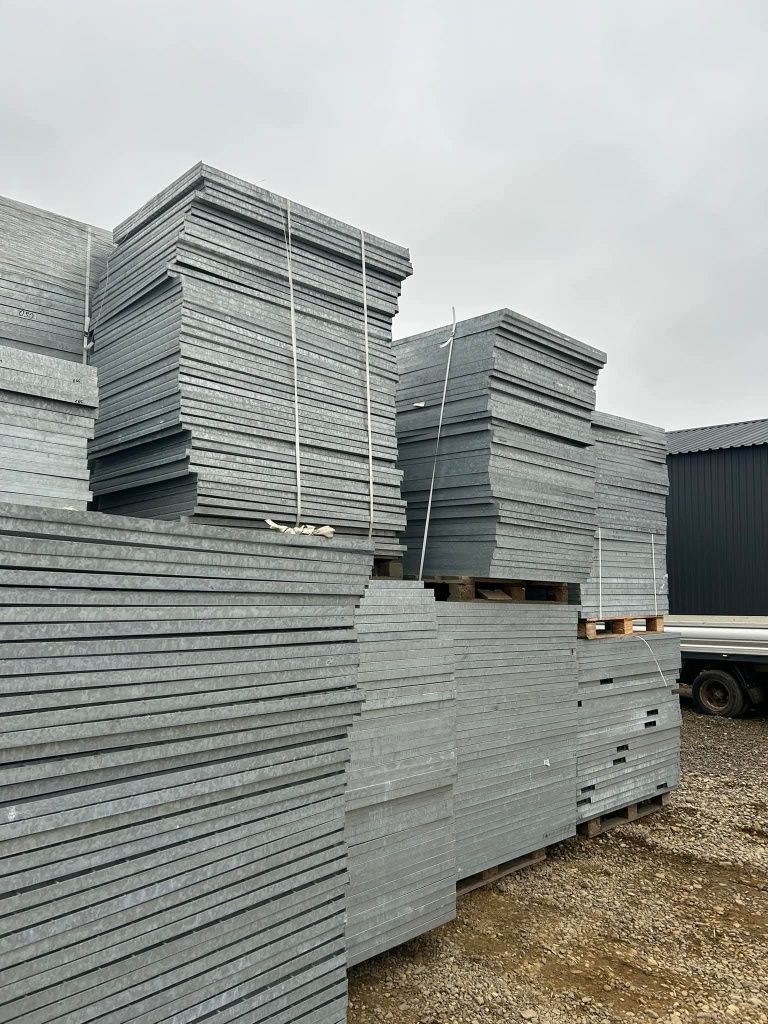 Vindem grătare zincate galvanizate la ori ce dimensiuni se debitează ș