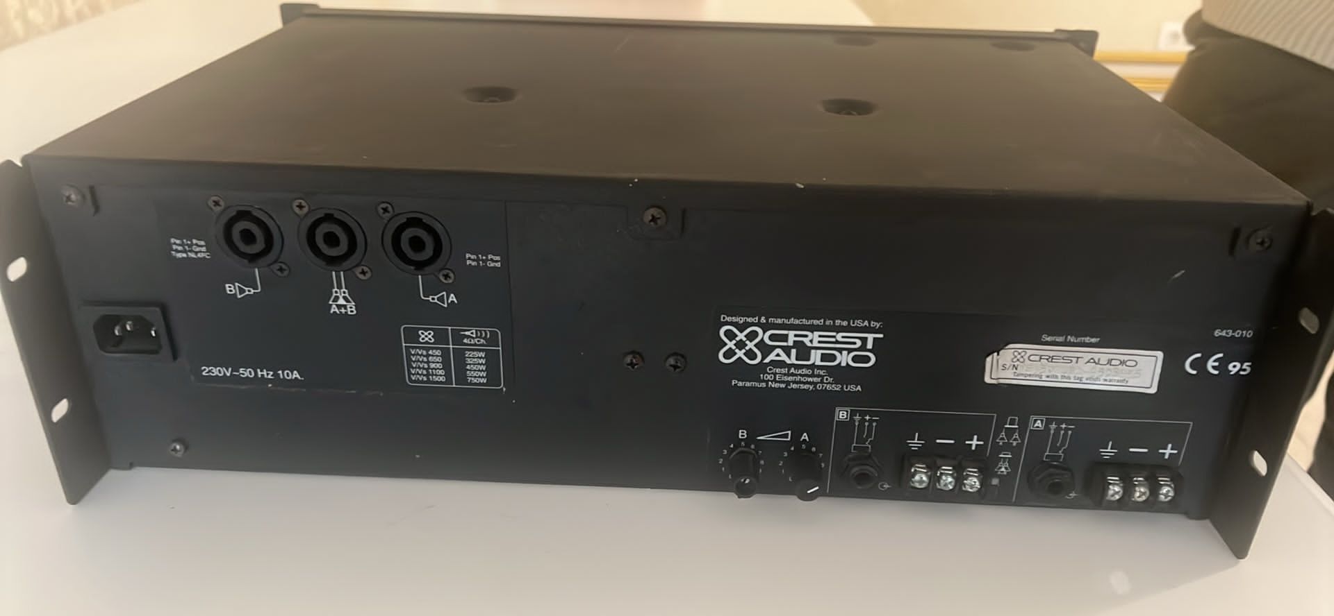 Vand amplificare putere stație audio Crest vs450 americana 2x300
