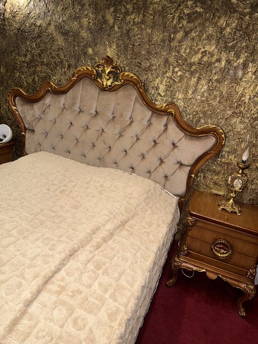 Луксозна спалня с две нощни шкафчета + матрак