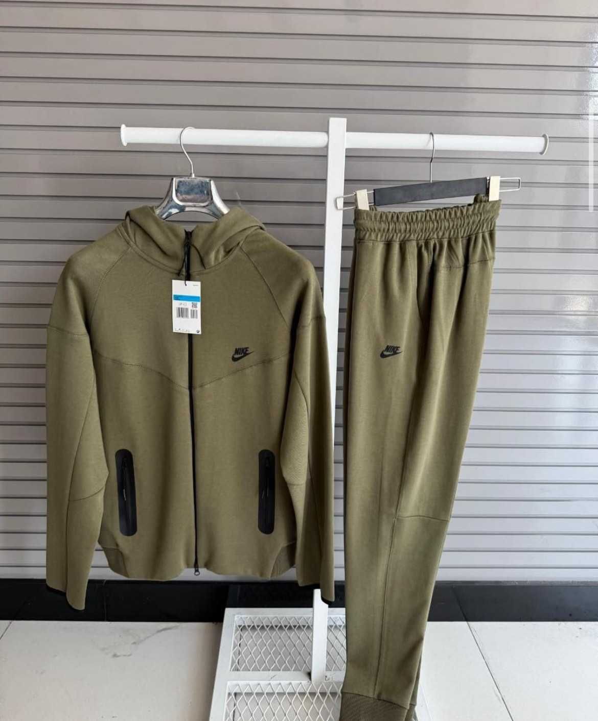 Nike Tech Fleece Мъжки Екипи - Премиум - Колекция 2025/26