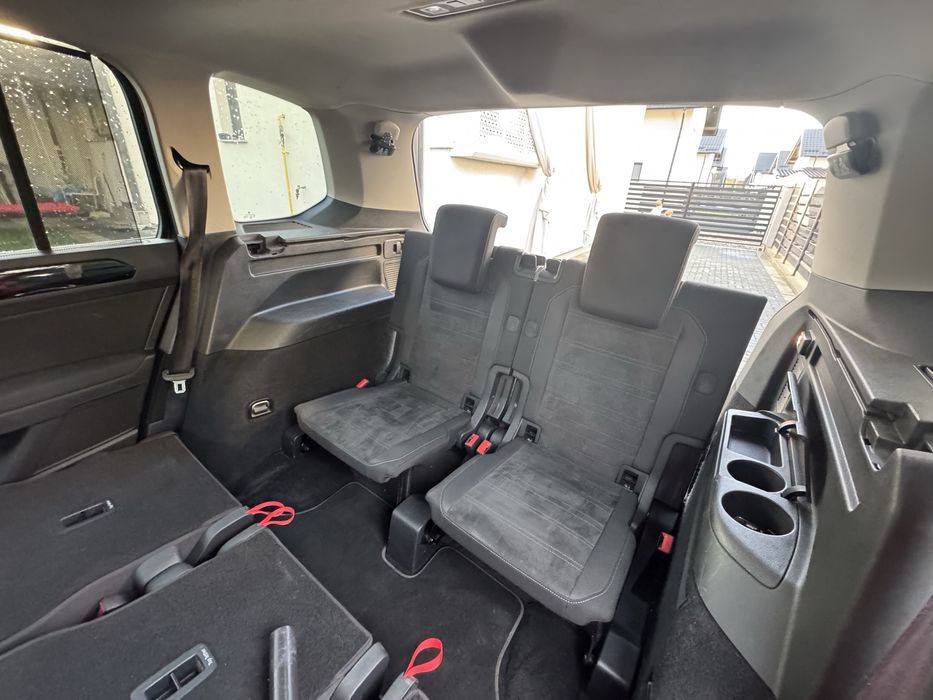 VW Touran HighLine 2.0TDI - BlueMotion - DSG - 150cp - 2017 - 7 locuri