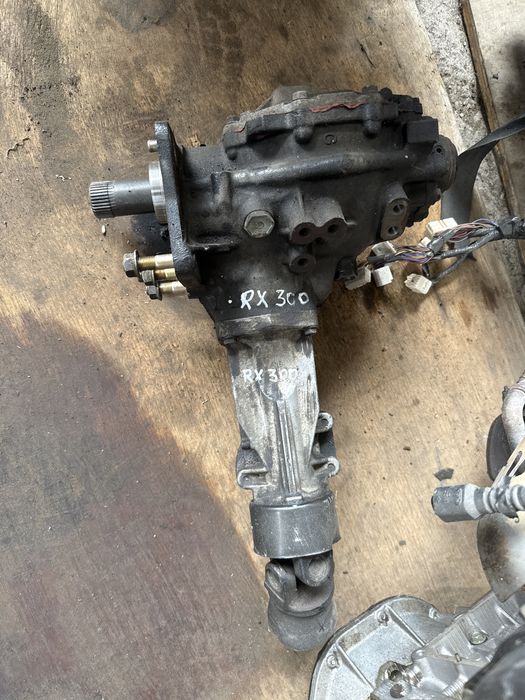 Раздатка роздатка коробка 4x4 4 вд Лексус РХ300 Lexus RX300 полный