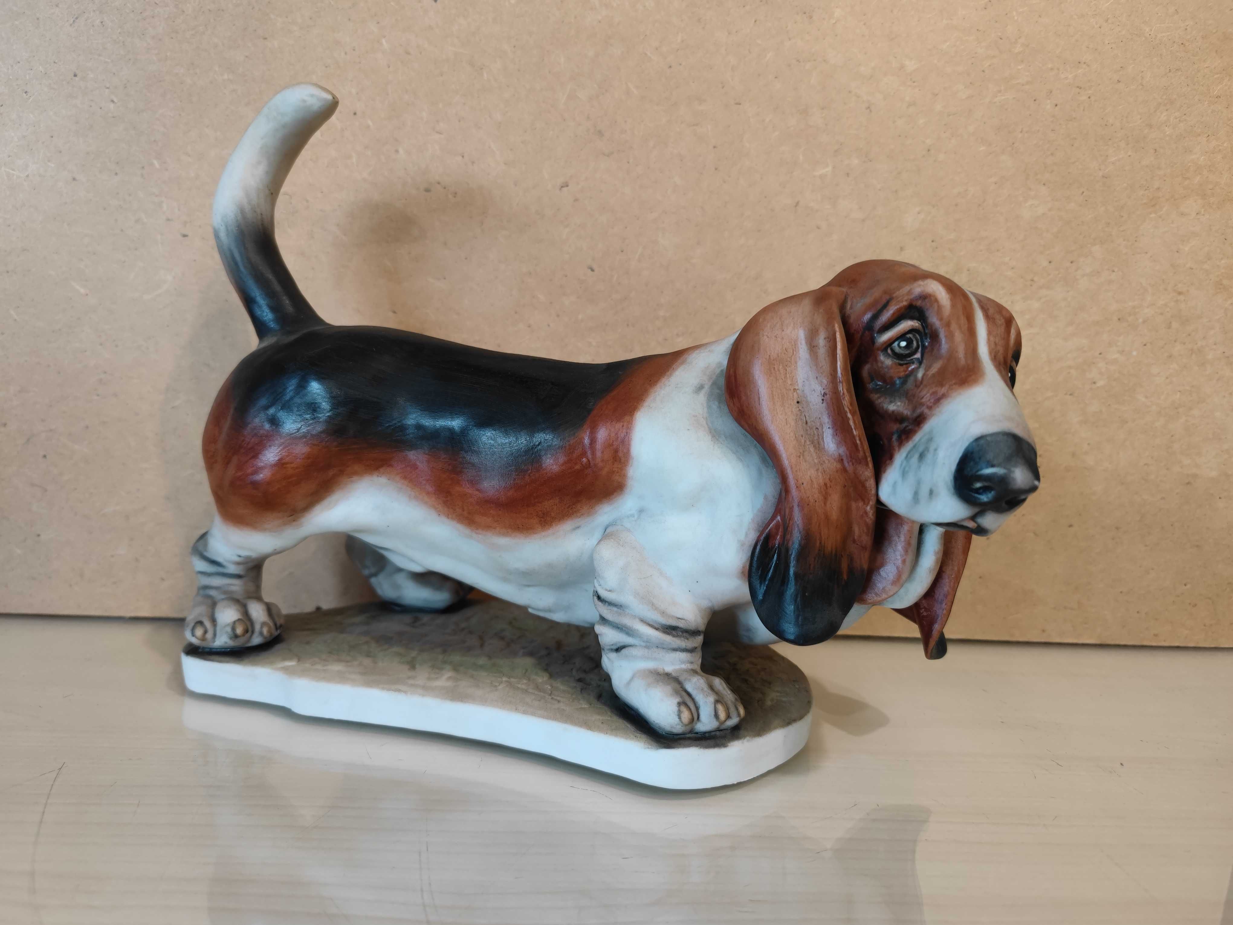 Bibelou caine basset hound Poema