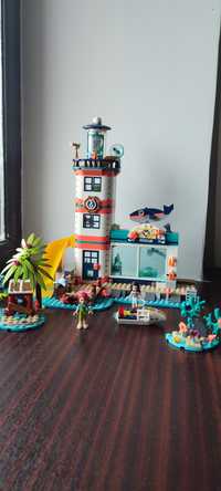 Продам набор Лего Спасательный центр на маяке