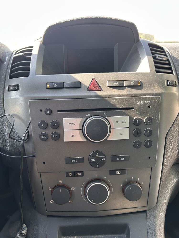 Opel Zafira B 1.9cdti САМО НА ЧАСТИ