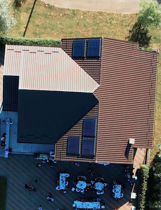 Vând 450 mp tablă cu toate accesoriile