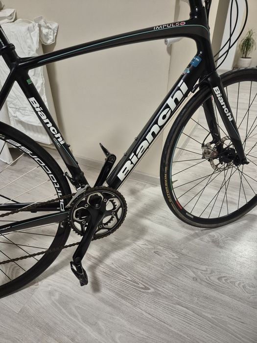 Bicicleta cursiera BIANCHI Impulso,frane disc,2x11v, shimano 105