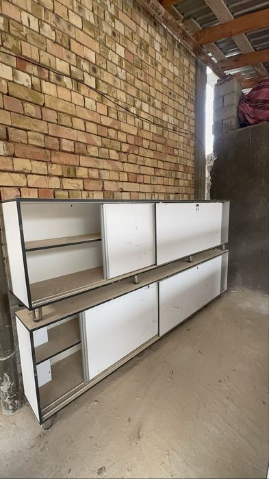 Стеклянная витрина, качественная новая