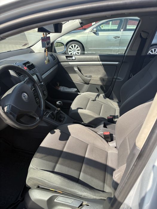 Golf 5 de vânzare