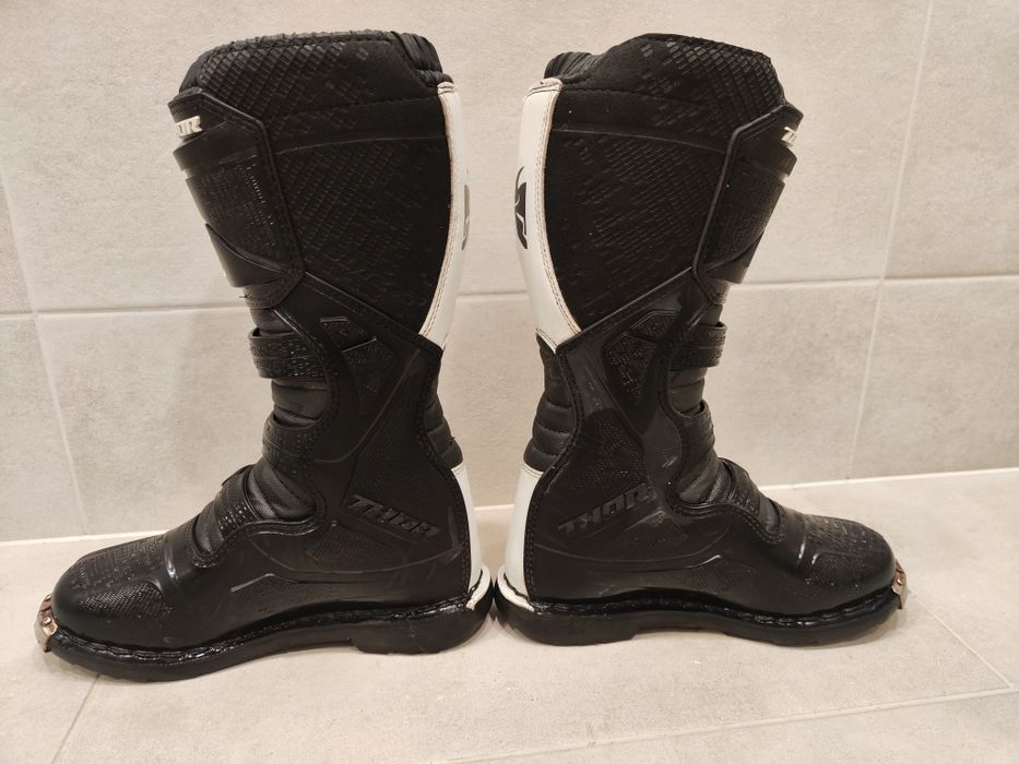 Кросови ботуши THOR 44.5 номер