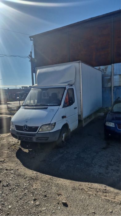 Mercedes Sprinter 413