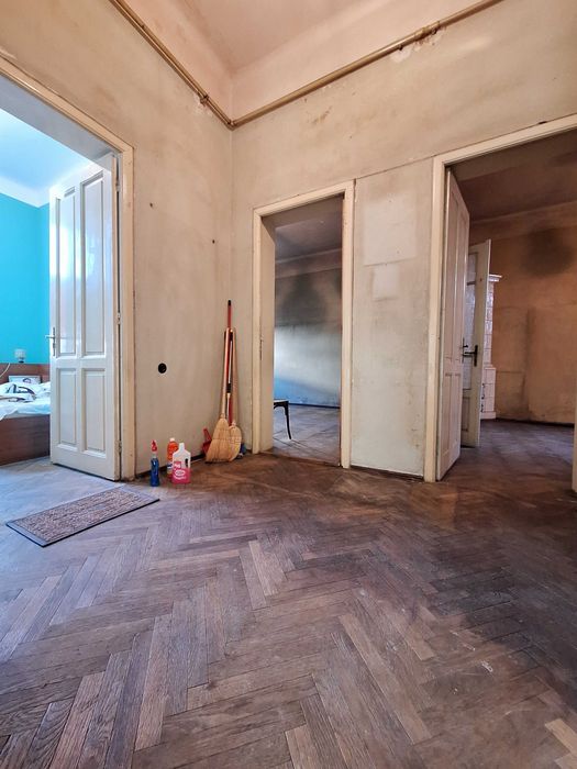 Apartament 3 camere in vila, Sos. Nicolae Titulescu - Bd. A.I. Cuza