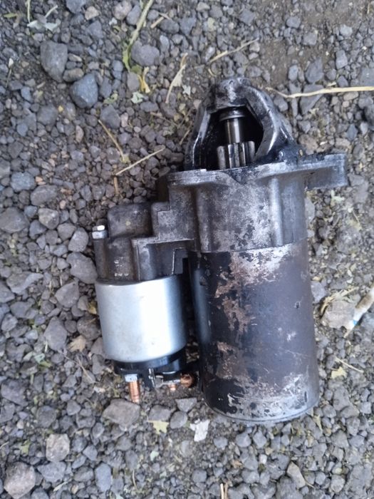 Стартер оригинал ауди  гольф,вента пасат.