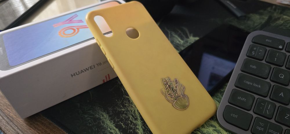 Стар модел, но много запазен Huawei Y6 2019 32GB