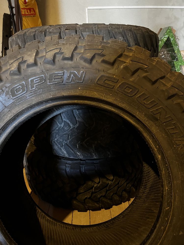 Toyo open country M/T Por 37X13.5R20