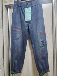 Новые джинсы,размер 5хл на 50-56 в зависимости от фигуры