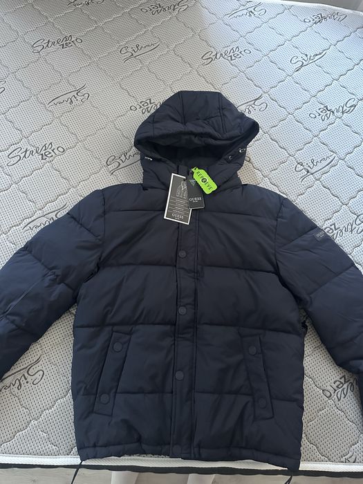 Мъжко зимно яке Guess