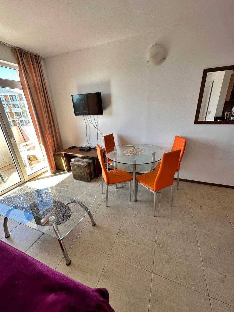 Продава се Двустаен апартамент в к.к. Слънчев бряг - 52 кв.м за 1058 €/кв.м - Снимка #4