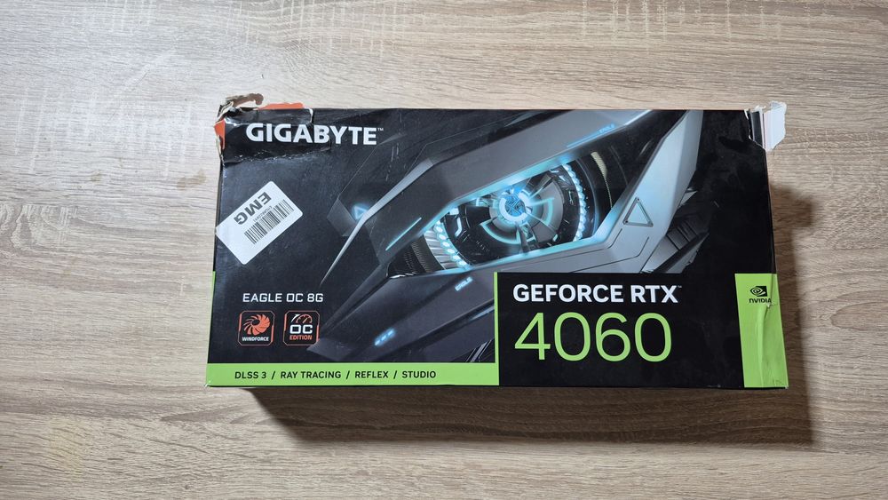 Placă video RTX 4060 Eagle OC 8GB
Preț n