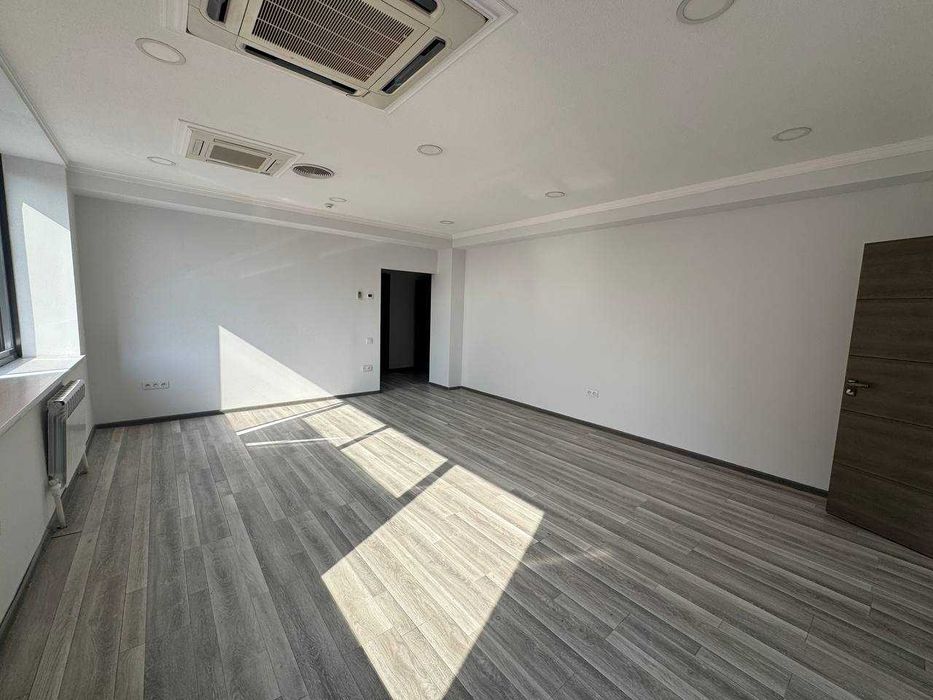 Сдаётся офис 140 м² в премиальной локации — ул. Тараса Шевченко