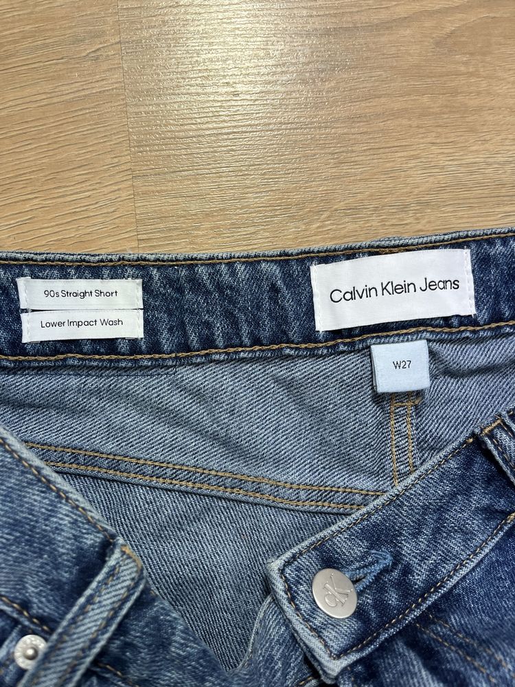 Calvin Klein дамски къси панталонки W28