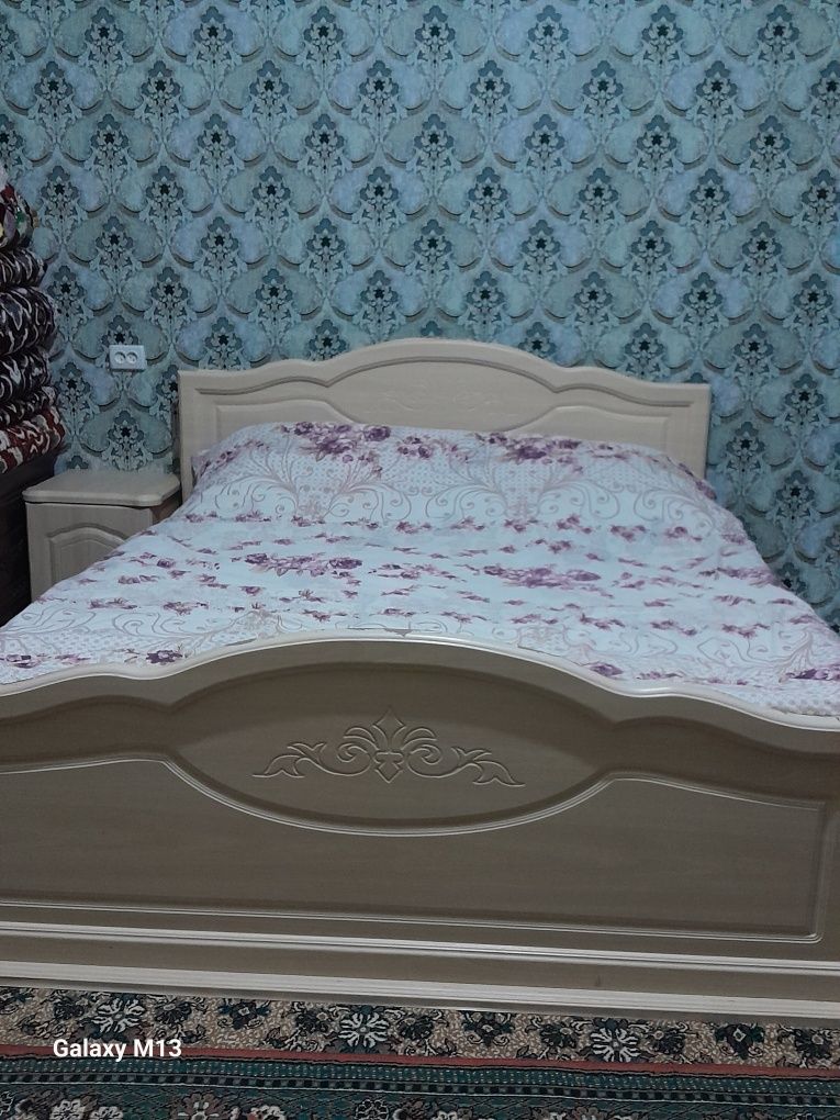 Продаётся двухспальная мебель