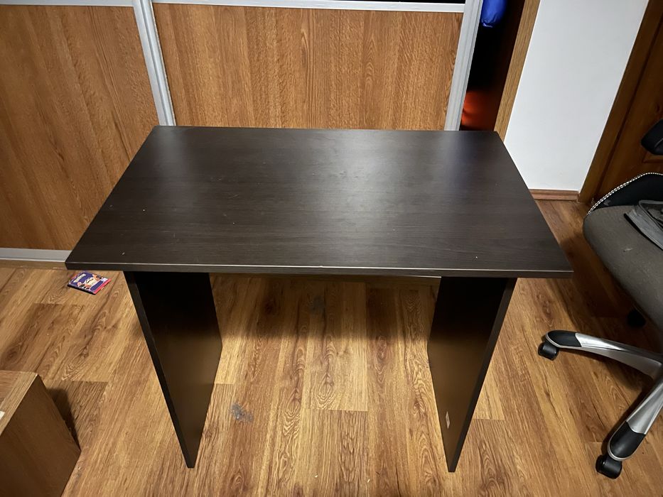 Masa birou in stare buna