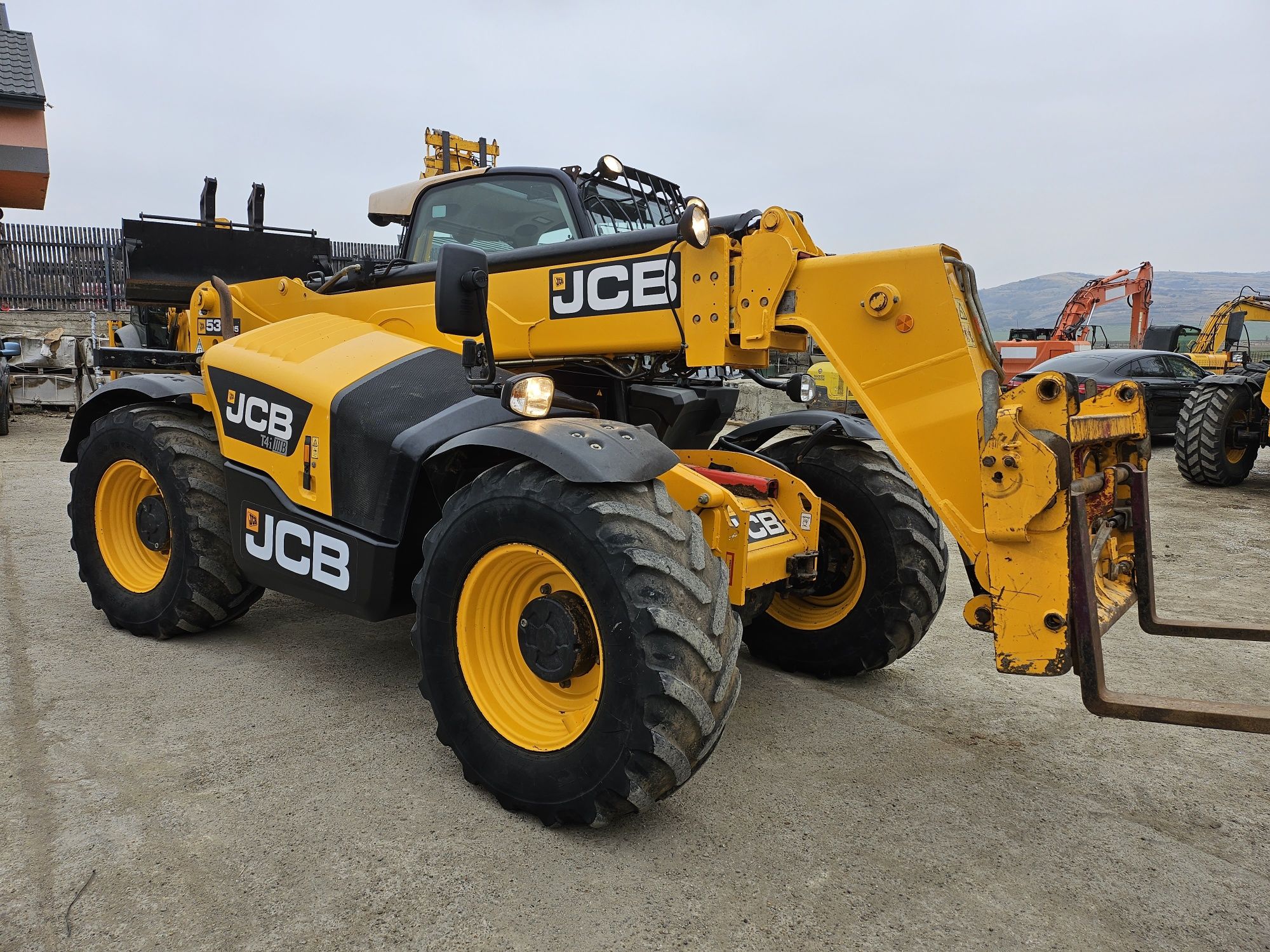 Încărcător frontal JCB schimb