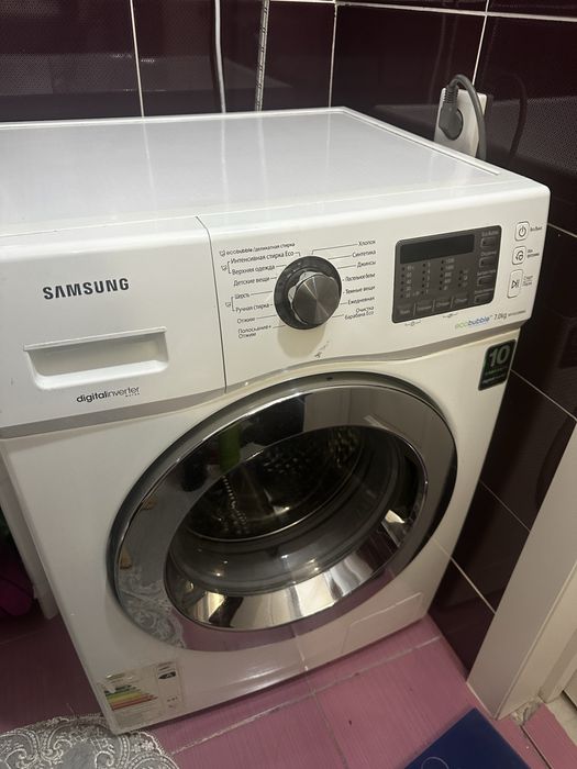 Продам стиральную машинку Samsung