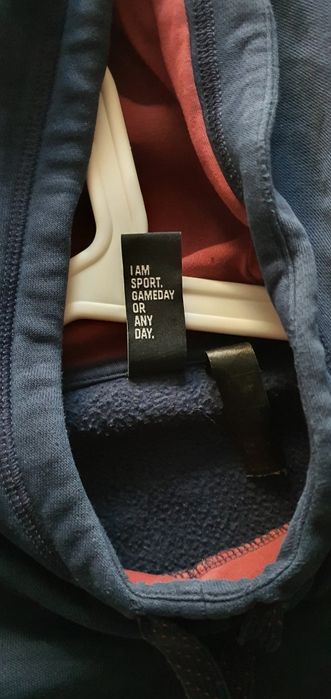 Hanorac ADIDAS în stare foarte bună