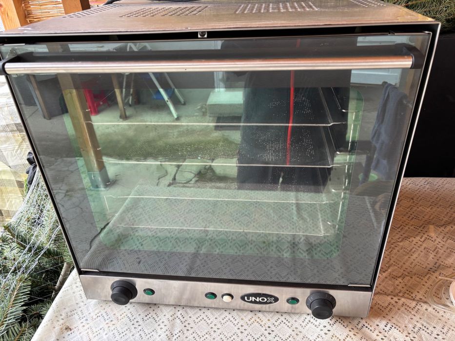 Cuptor Patiserie Electric Profesional Convectie UNOX Gastronomic Pizza