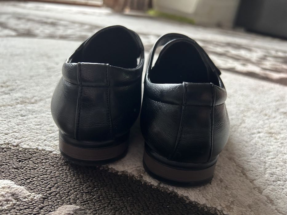 Pantofi negri marimea 32