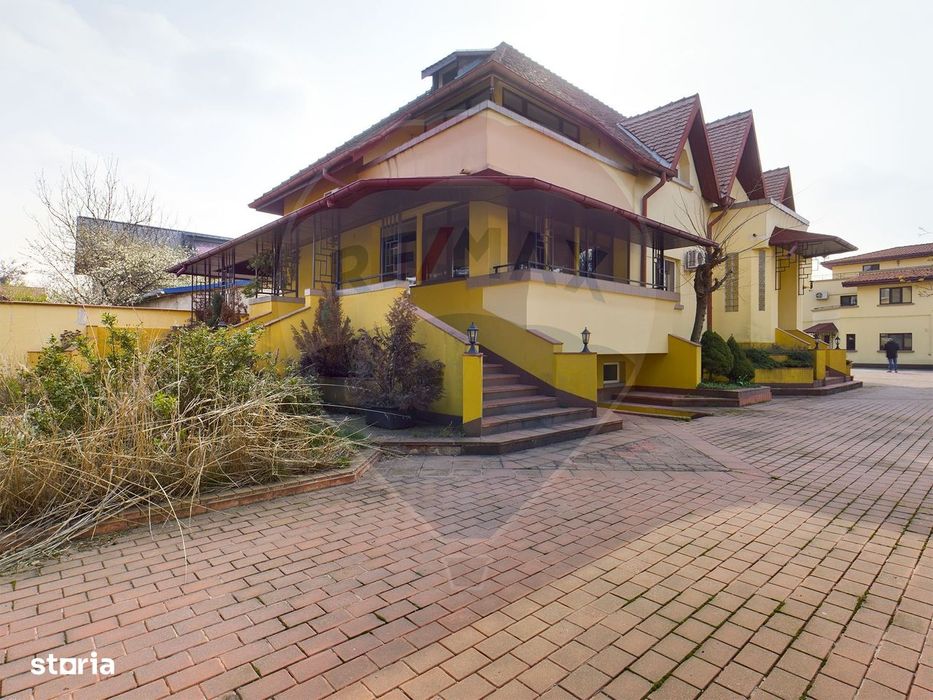 Casă / Vilă cu 21 camere de vânzare în zona Alexandriei