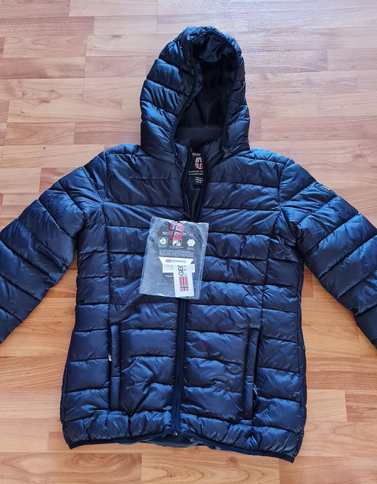 Vând geaca Geonorway, XL, neagra
